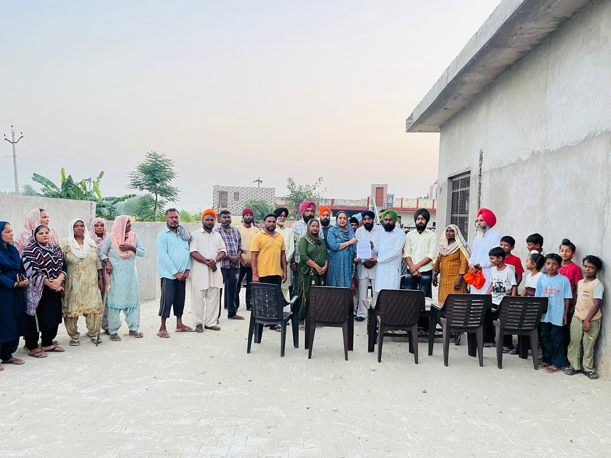 ਜ਼ਿਲ੍ਹਾ ਯੋਜਨਾ ਕਮੇਟੀ ਦੀ ਚੇਅਰਪਰਸਨ ਪ੍ਰਭਜੋਤ ਕੌਰ ਵੱਲੋਂ ਪਿੰਡ ਪੱਤੋਂ ਵਿਖੇ ਐਸ.ਸੀ. ਧਰਮਸ਼ਾਲਾ ਦੀ ਮੁਰੰਮਤ ਲਈ 5 ਲੱਖ ਰੁਪਏ ਦੀ ਗ੍ਰਾਂਟ ਜਾਰੀ